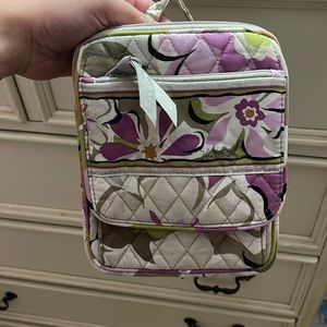 Never used Vera Bradley crossbody bag!!